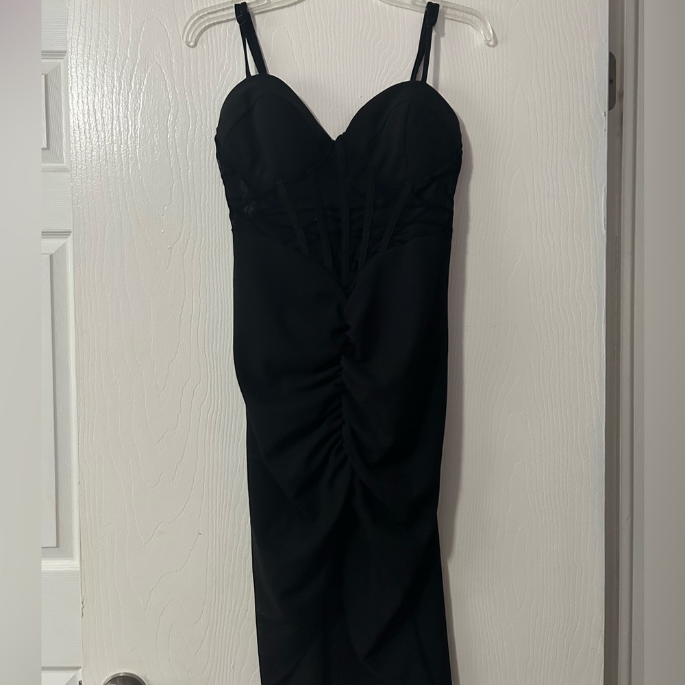 SHEIN PETITE Contrast Mesh Ruched Split Thigh Bustier
Cami Dress